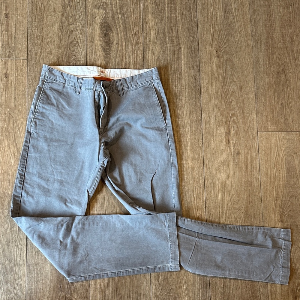 Dockers Men's Classic Gray Khakis